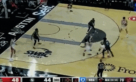 18分加7篮板！杨瀚森终结比赛！罕见的季后赛强度对决