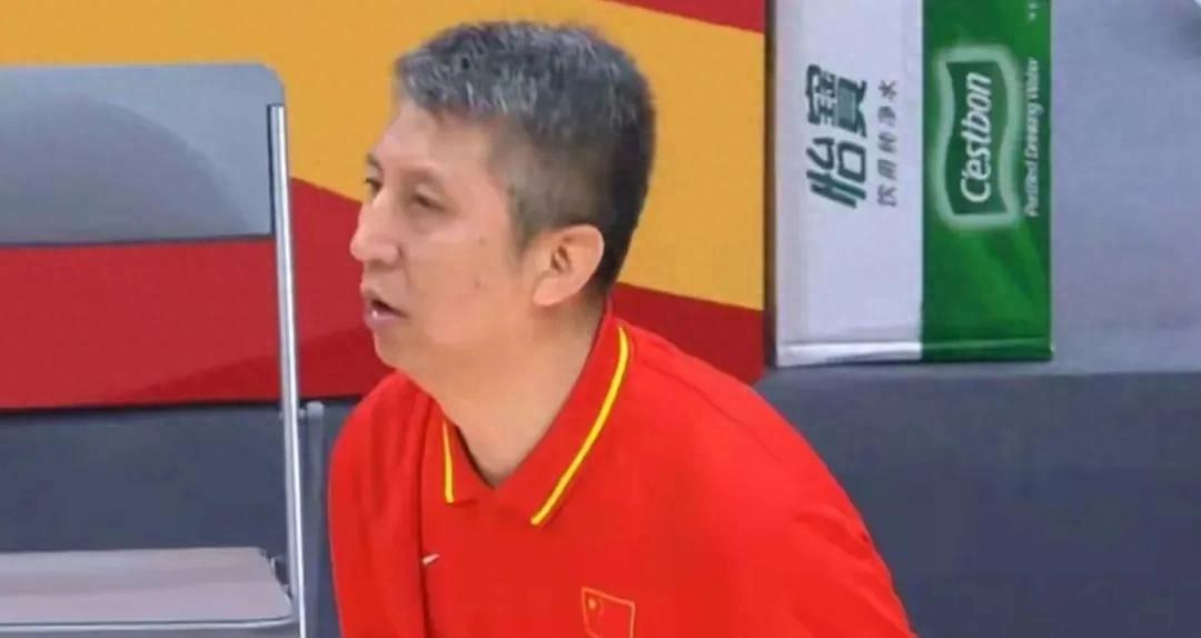 中国男篮的未来之星！究竟是什么原因，让王俊杰变成了现在这个样子？