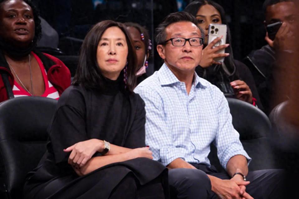 蔡崇信与吴明华确认离婚!三十载婚姻终结:两人继续担任篮网和自由人的老板