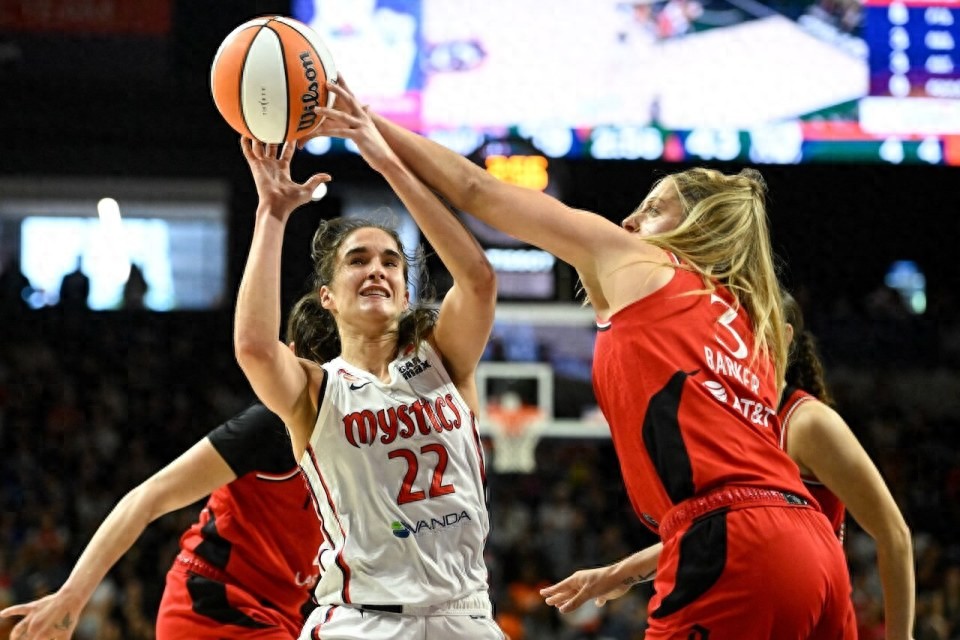 WNBA罕见四加时激战！神秘人124-123险胜火焰 西特伦32分6篮板4助攻 莱特32分6篮板9助攻