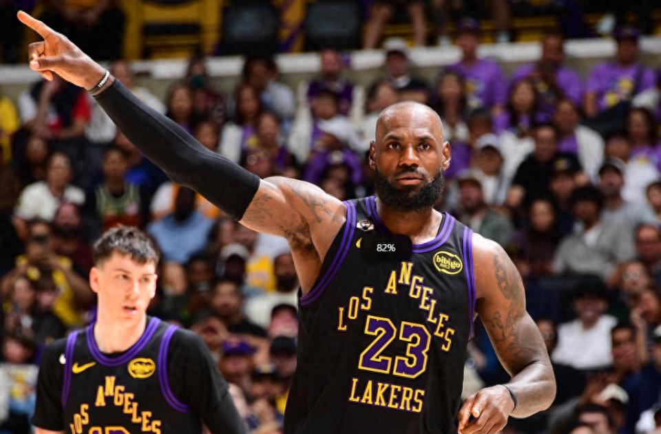 湖人确保西部前四席位!詹姆斯28分6篮板12助攻力克太阳:达成里程碑成就历史第一人