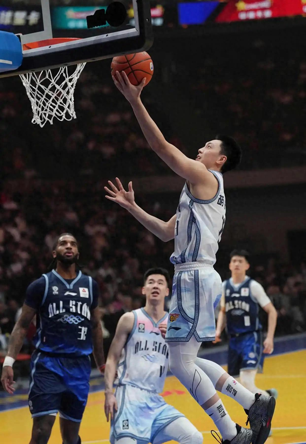 总得分险些刷新纪录！徐杰35分荣获MVP，南方明星队大胜北方明星队