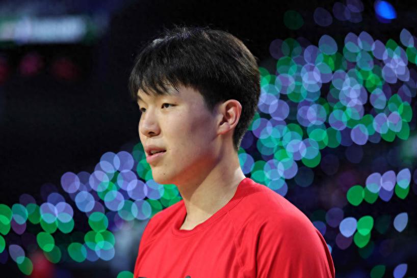 开拓者更新了关于杨瀚森的伤情！篮球专家详细分析了他的现状与未来：最关键的问题是三分球。