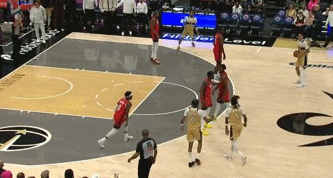 确认了！交易后的首场亮相！NBA首位转会球星