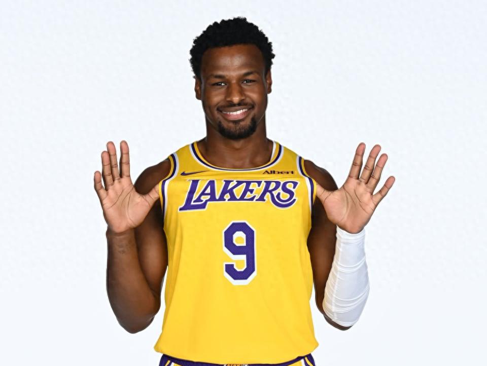 NBA高管透露：确实有队伍对布朗尼有意，他近来的提升相当显著