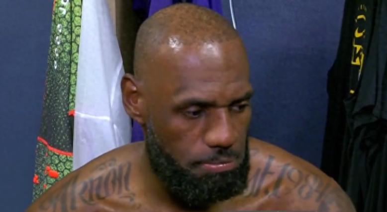 詹姆斯表示:肘部伤势远比撞击到尺神经更严重 后仰跳投技术是在总决赛败给独行侠后开始苦练的