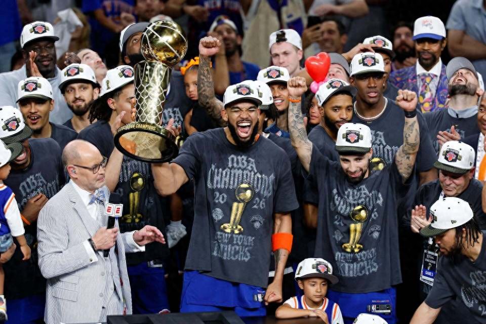 NBA季后赛奖金分配揭晓!尼克斯夺冠每人可获77万美元,索汉薪资翻倍。
