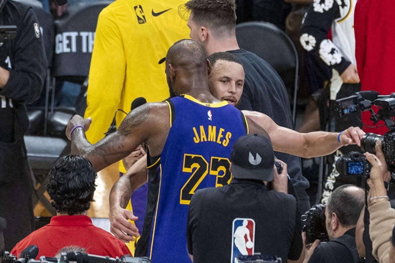 NBA公布全明星队伍阵容:詹姆斯、库里和杜兰特同队,东契奇、约基奇与亚历山大组成世界联队