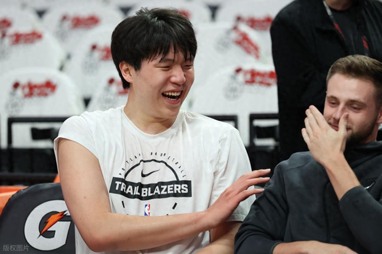 正负值领先全场！杨瀚森贡献21分9篮板6助攻2抢断3盖帽全面数据 混音队战胜山谷太阳队