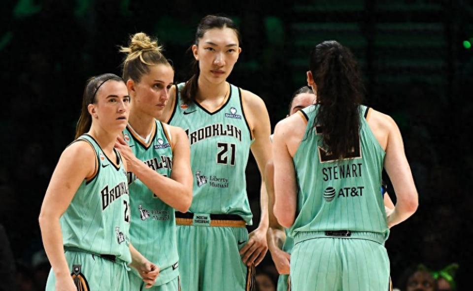 WNBA季后赛首轮打响:李月汝贡献7分,飞翼队不敌武神队;韩旭助自由人队战胜山猫队