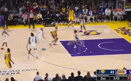 40次出手命中21球!堪称神级交易!湖人终于发掘出宝藏级别的射手