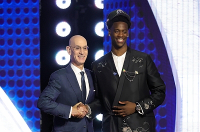 2026年NBA选秀状元花落AJ·戴班萨