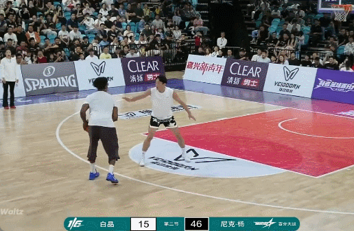 比分定格在100比79!尼克杨,你好!单打王迎来百分大战首秀