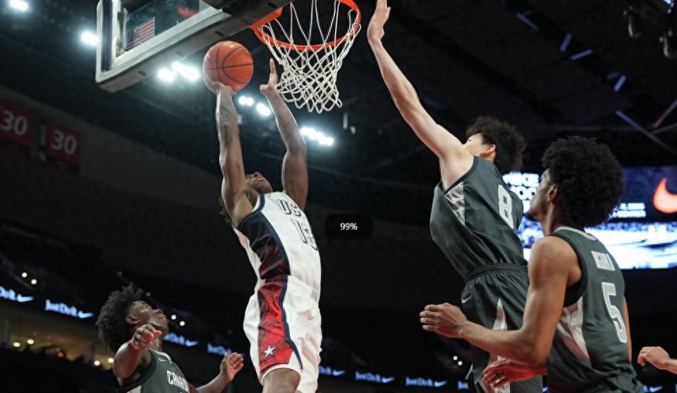 零出手！郇斯楠仅得0分2篮板1抢断，上场不足11分钟，世界队加时憾负美国队