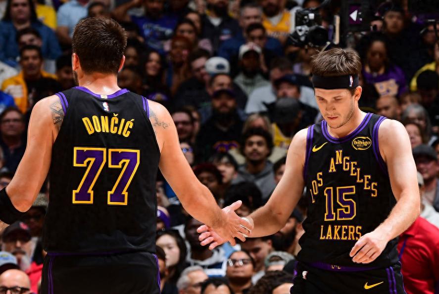 湖人处境愈发艰难！里夫斯二级拉伤常规赛宣告结束 此前东契奇已无限期休战