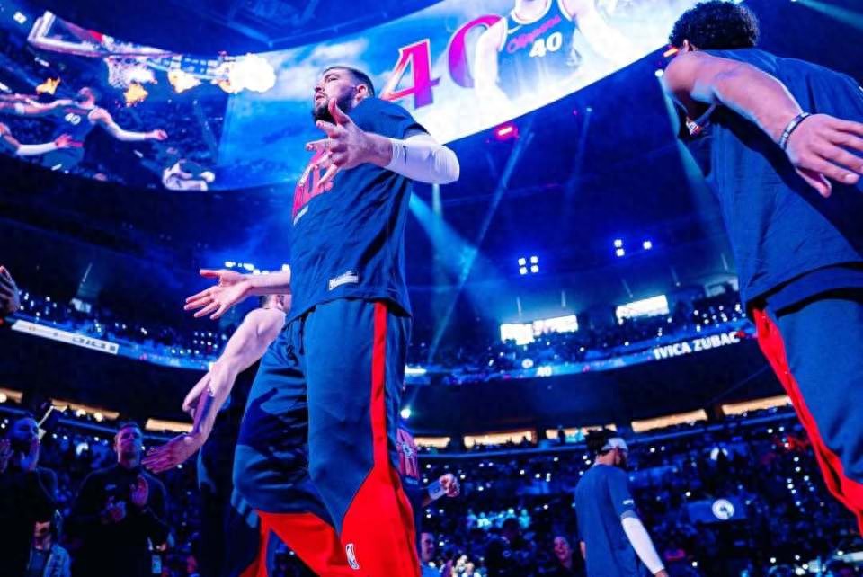 祖巴茨情深告别快船!这是他人生中最为艰难的时刻之一,七年时光永远铭记