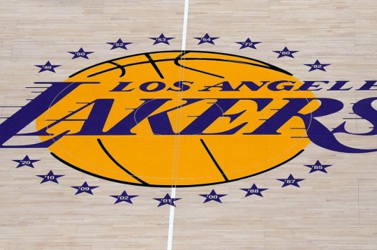 湖人队易主,125亿美元的交易让整个NBA联盟震惊不已