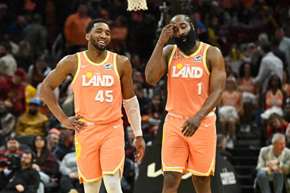 四年合约价值2.77亿美元！米切尔或在夏季提前续约：我与哈登迎来最佳夺冠时机