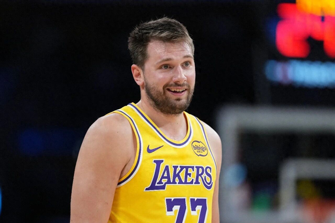 湖人阵中拥有两位三分命中率位列联盟前五的球员！肯纳德有望成为球队历史第一人