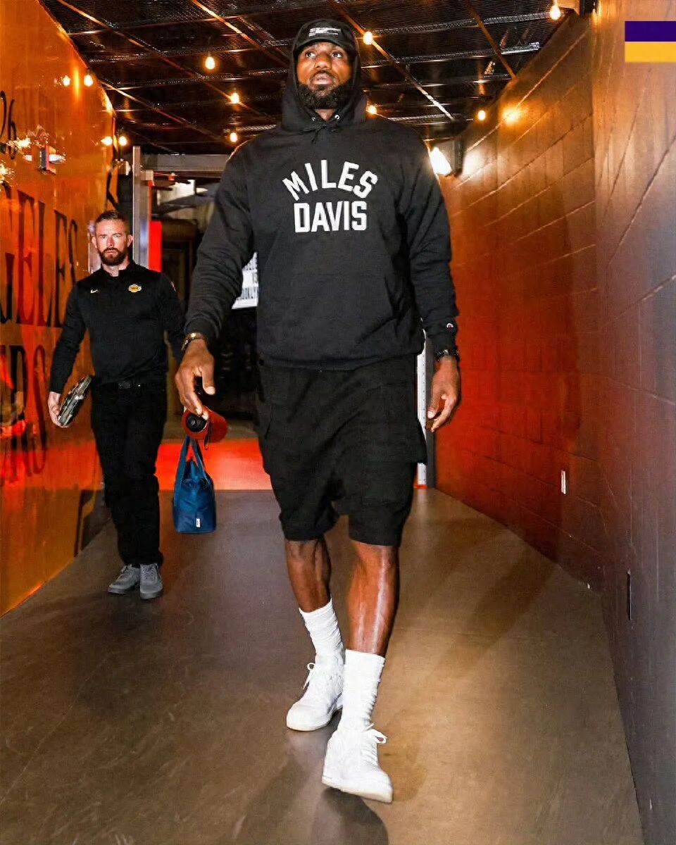 一场令人紧张的较量！湖人击败了联盟排名倒数第二的队伍！东契奇被处以一场禁赛处罚！