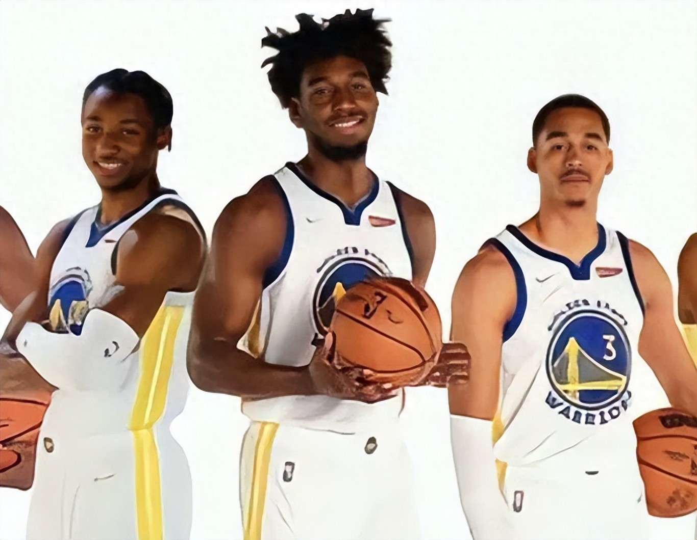 库里四年前的愿望全部落空!曾期盼三位年轻球员赢得各类大奖,如今他们已全部离开球队