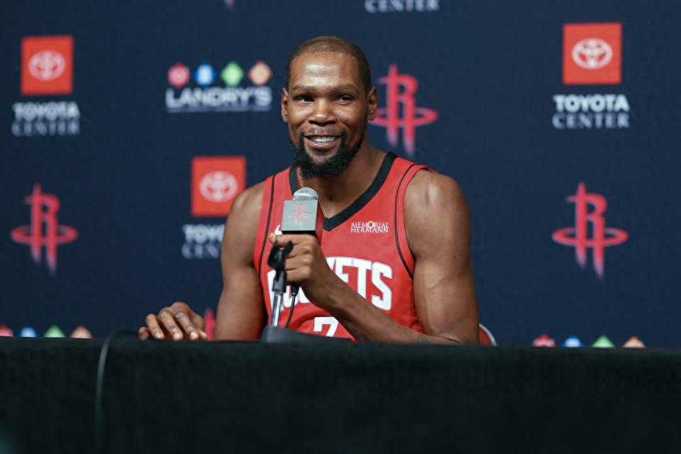 NBA正式公布媒体日时间表:火箭明天凌晨最先开始,76人安排在9月28日