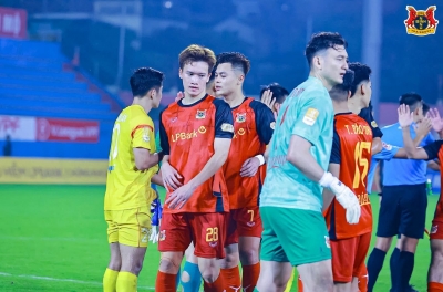 越南国家队加紧完善阵容，为关键比赛做好准备