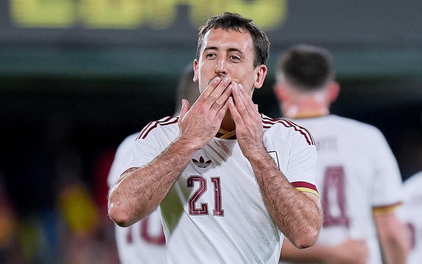 西班牙国家队：奥亚萨瓦尔是稀有的瑰宝