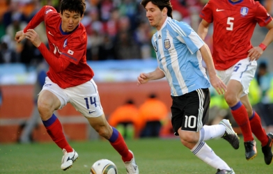 助理教练金相植离开越南国家队，曾与梅西交锋