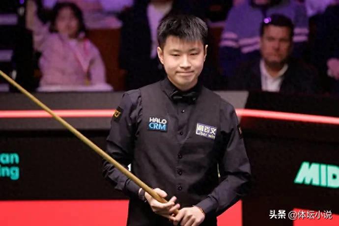 斯诺克世锦赛最新动态：首批晋级16强选手诞生，赵心童以10比7战胜海菲尔德，静候丁俊晖赛果