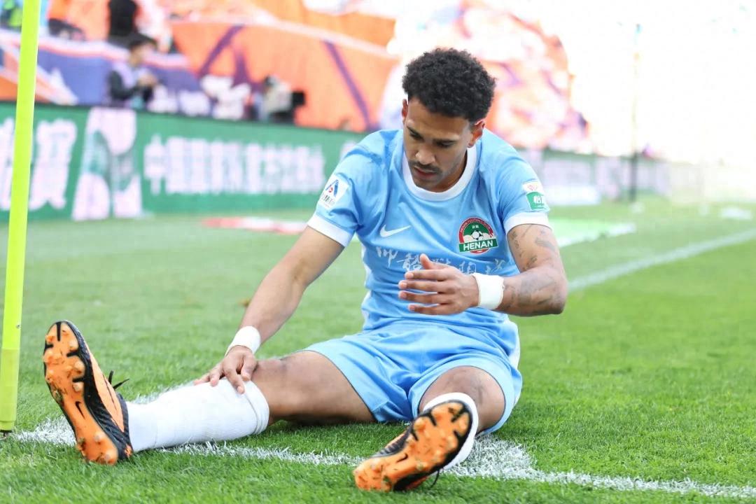 十八次射门无一进球，败给海牛为河南队敲响警钟