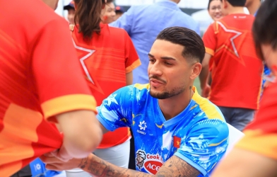 视频：何亨分享穿上越南国家队战袍的自豪之情