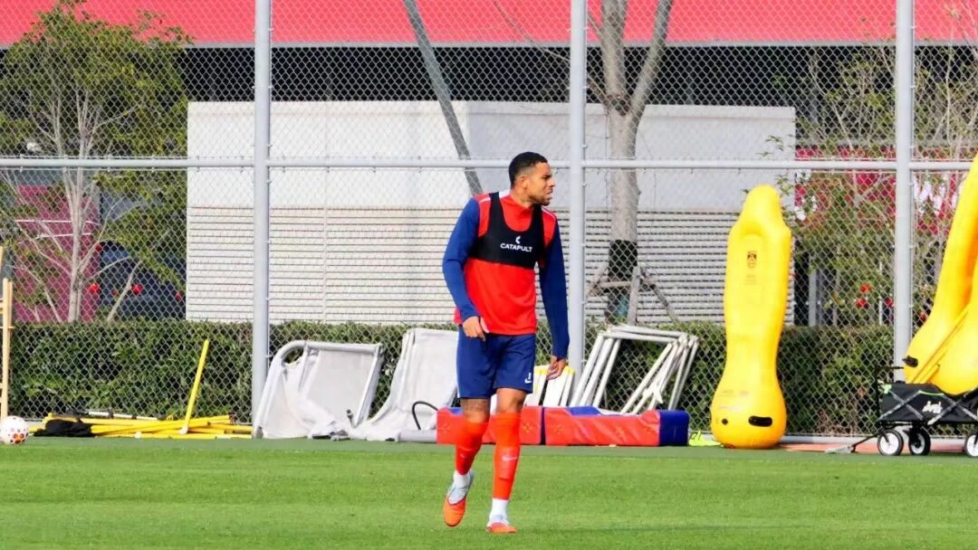 冠军前锋的“新征程”：专访古斯塔沃——与河南相遇是缘分，头球是我最犀利的武器