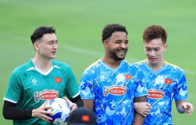 越南国家队拥有11名身高超过1米8的球员，准备迎战马来西亚