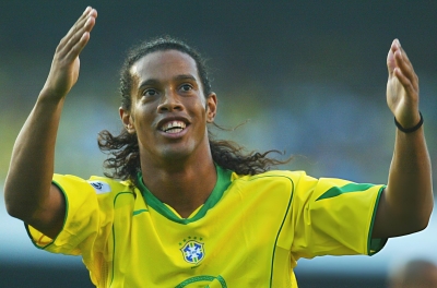 罗纳尔迪尼奥在英国复出参赛