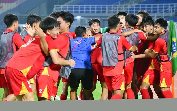 越南U17晋级东南亚U17锦标赛决赛:才华一代的坚韧风采