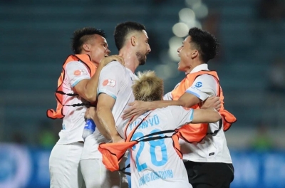 南定在一场五球大战中力克宁平