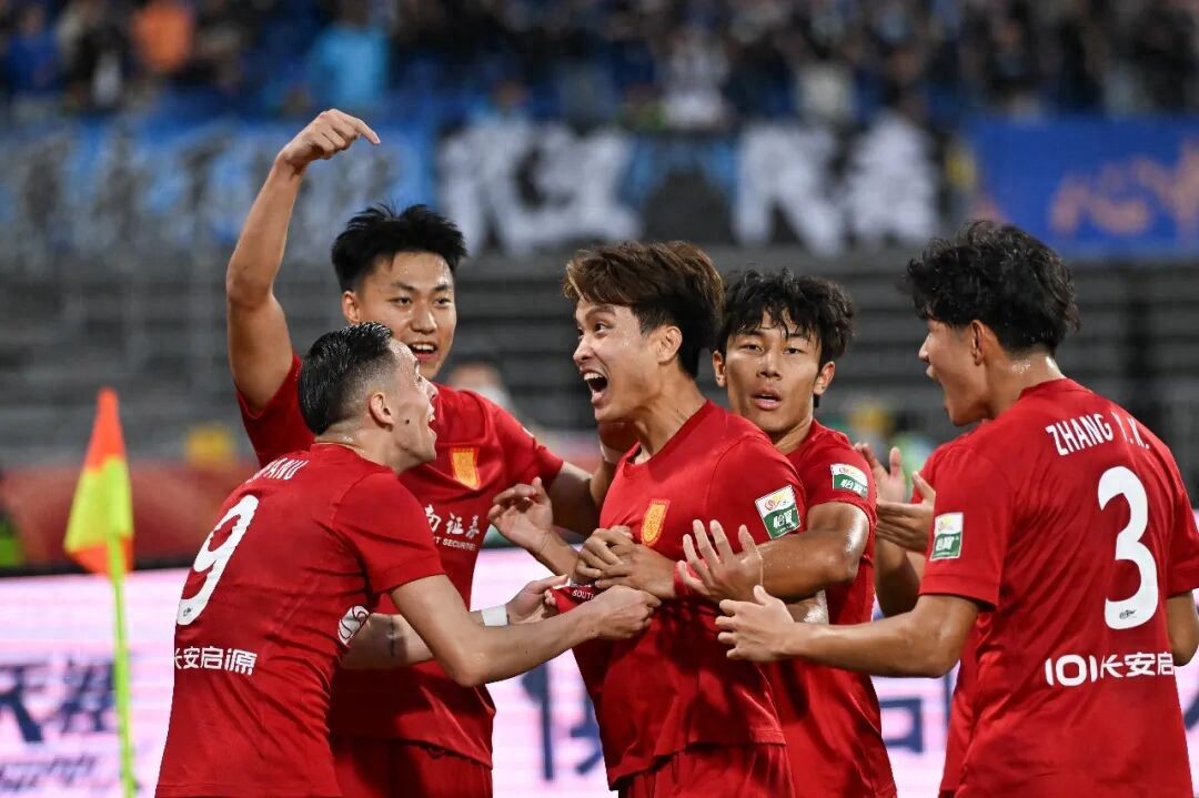 重庆铜梁龙这支年轻的队伍，已成为2026中超赛季中最令人意外的崛起力量