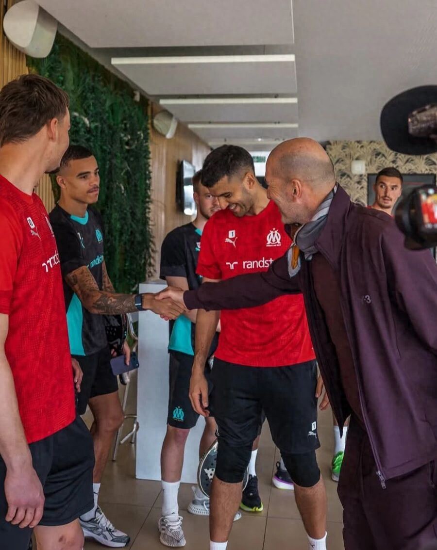 若青木转会，曼联将至少获得40%收益！马赛考虑以球员交换方式规避支付