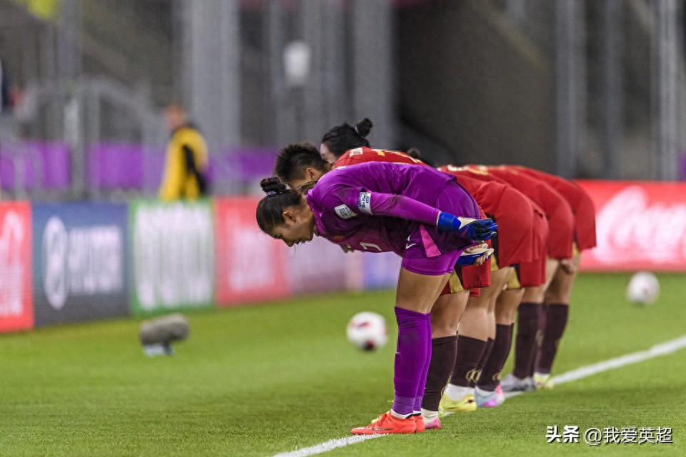 祝贺!中国女子青年足球队力克两支队伍,轻松晋级U20世界杯16强,时隔20年再度小组出线。