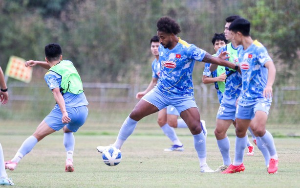 越南国家足球队将于3月21日集结，在河内行待体育场与孟加拉国进行友谊赛。