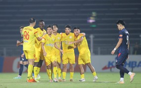 越南足球今日热点（4月13日）：主帅武进盛称赞文顺；PVF公安队满意对阵CAHN取得一分