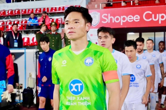 守门员阮孟在南定队达成重要里程碑