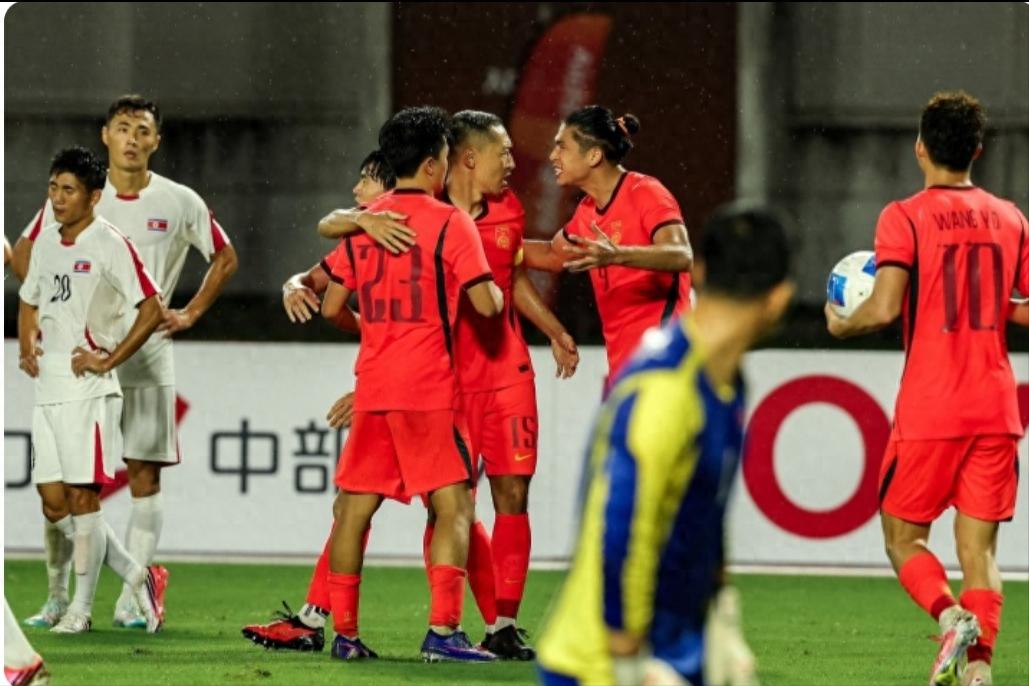 两位领军人物贡献进球和助攻！U23国足2-1逆转朝鲜，赢得亚运开门红！
