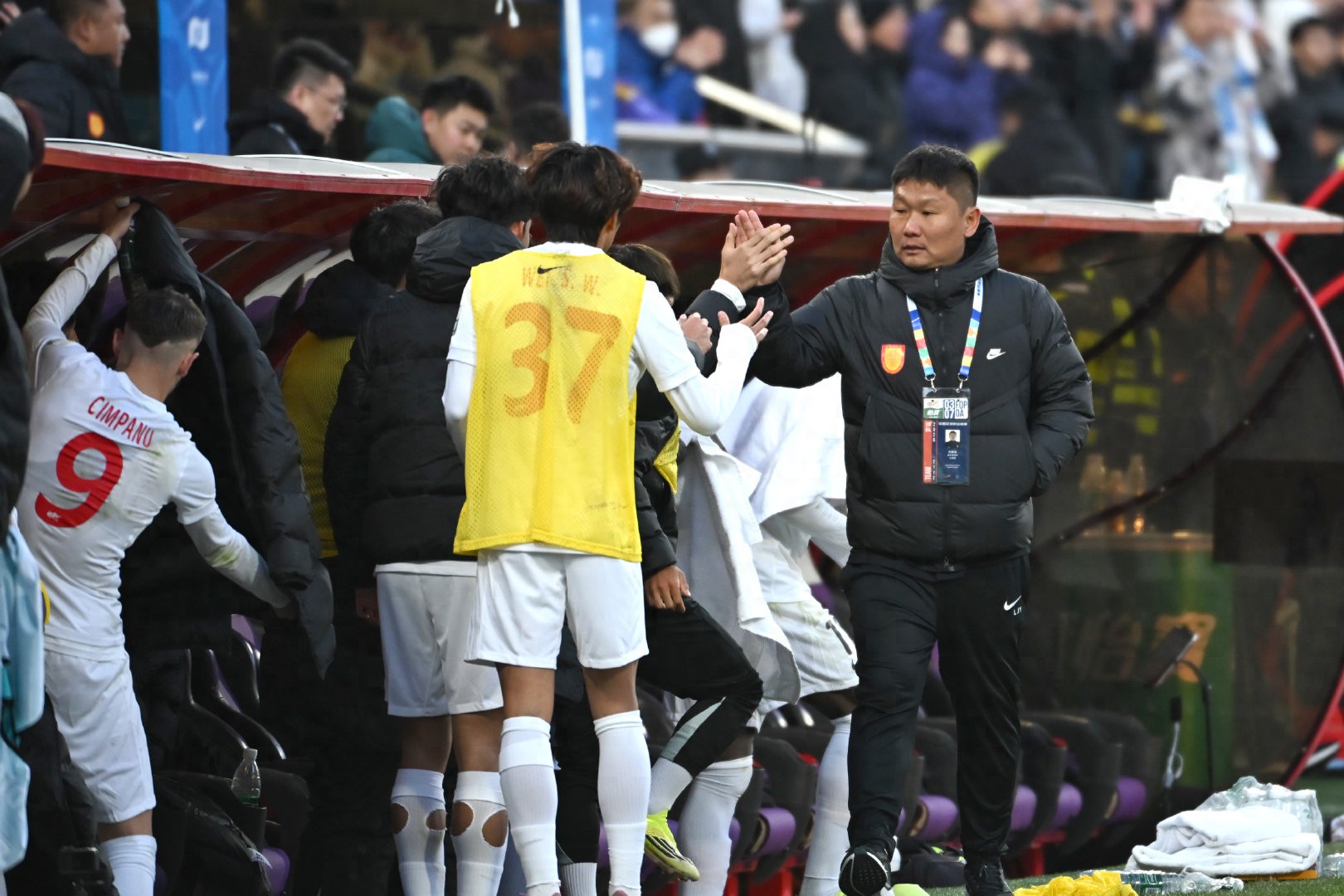 铜梁龙首次亮相中超，考验升班马实力