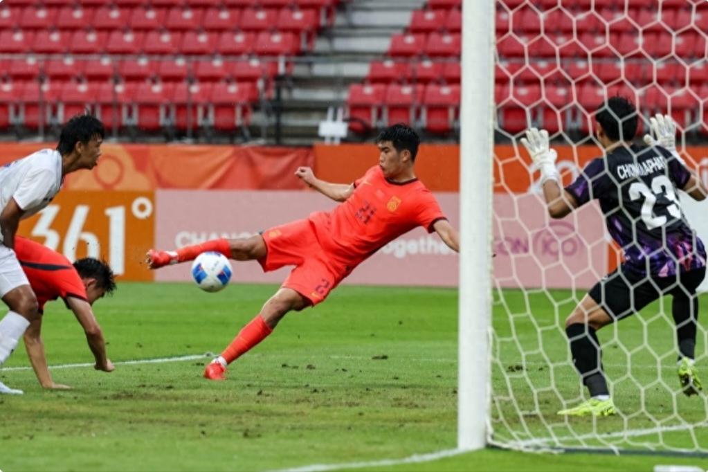 稳了!U23国足3-0淘汰泰国杀进四强,依木兰堪称球队核心,半决赛遭遇韩国