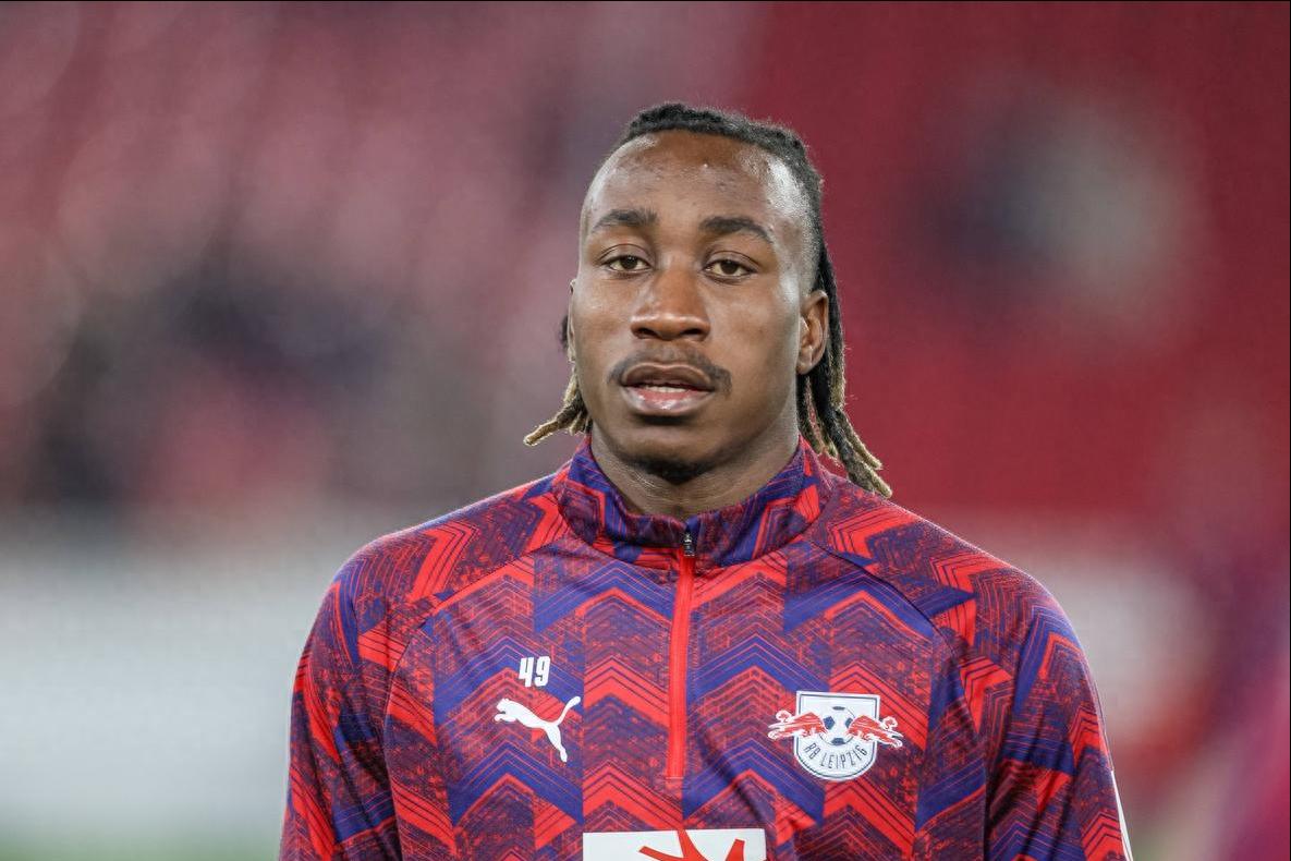 年仅19岁的迪奥曼德本赛季身价飙升7350万欧元，莱比锡为其标价1亿欧元，利物浦对其表现出兴趣。