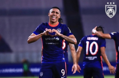 马来西亚即将为巴西球员办理入籍手续,他已出战170场比赛,攻入175球