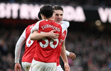 阿森纳在英超联赛中领先曼城九分