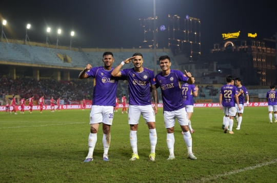 黄亨闪耀，河内队说服力十足地战胜CAHN